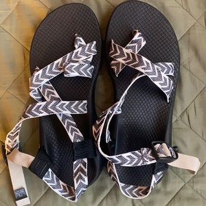 Chaco sandals black and beige NWOT